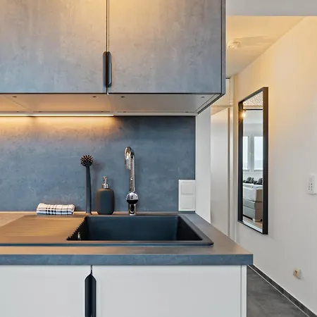 Fuer 2 - Wlan - Parkplatz - Homeoffice